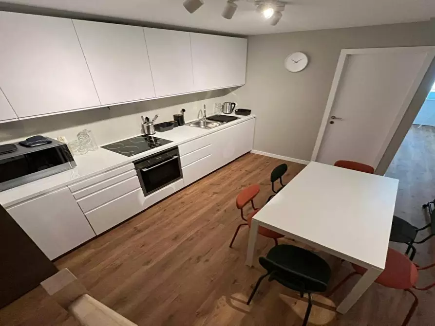 Immagine 8 di Camera in affitto  in Rue de la Meuse a Molenbeek-Saint-Jean