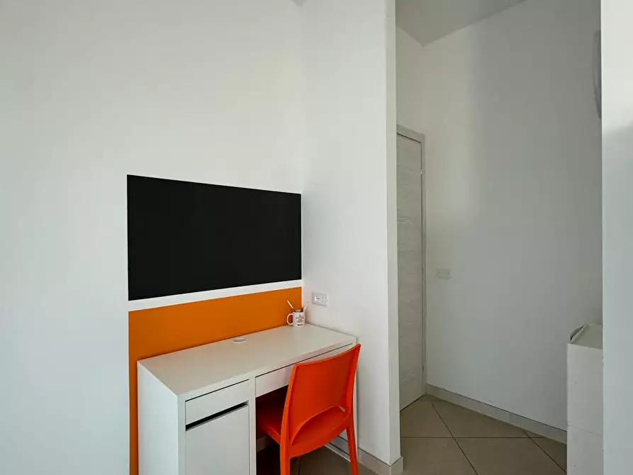 Immagine 2 di Camera in affitto  in Lungadige Capuleti a Verona