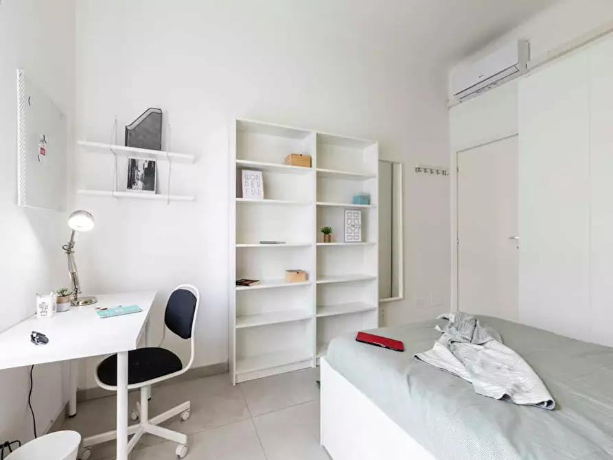 Immagine 9 di Camera in affitto  in Viale Angelo Filippetti a Milano