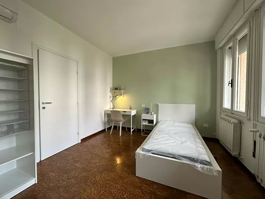 Immagine 8 di Camera in affitto  in Via Pietro Arduino a Padova