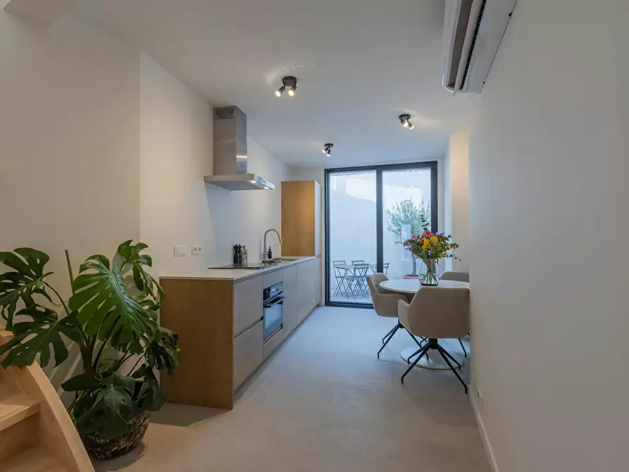 Immagine 1 di Casa indipendente in affitto  in Jean Béthunestraat a Sint-Amandsberg
