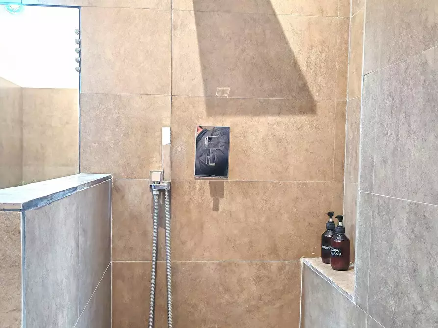 Immagine 8 di Appartamento in affitto  in Viale della Serenissima a Roma