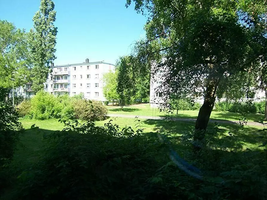 Immagine 10 di Appartamento in affitto  in Platanenweg a Berlin