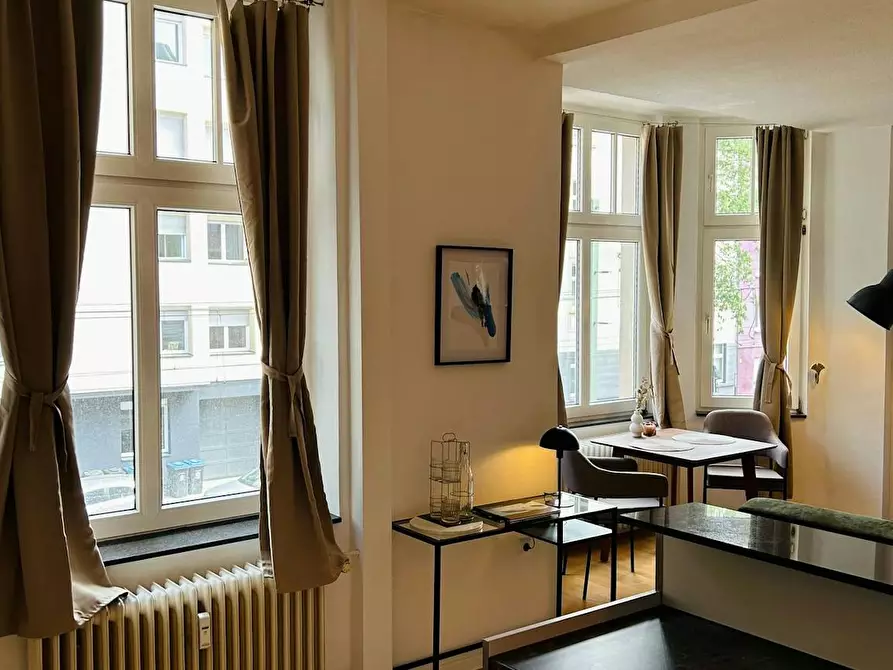 Immagine 10 di Appartamento in affitto  in Hüttenstraße a Düsseldorf