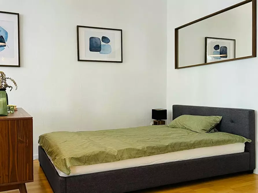 Immagine 8 di Appartamento in affitto  in Hüttenstraße a Düsseldorf