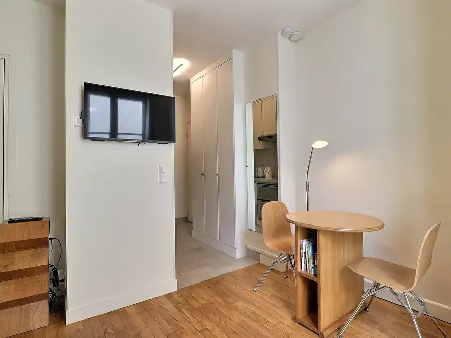 Immagine 3 di Appartamento in affitto  in Rue de Sévigné a Paris