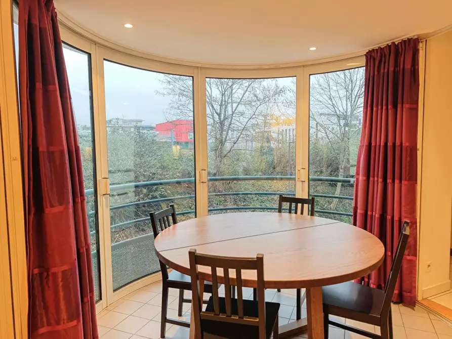Immagine 10 di Appartamento in affitto  in Rue Jean Jacques Rousseau a Issy-les-Moulineaux