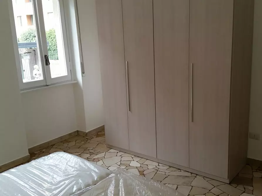 Immagine 10 di Camera in affitto  in Via Privata Ebro a Milano