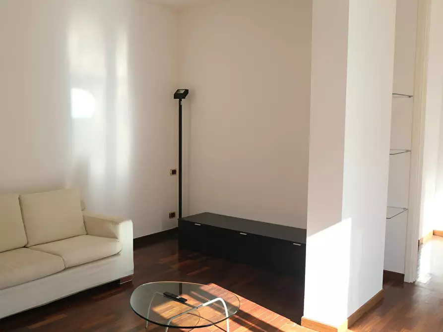Immagine 6 di Appartamento in affitto  in Via Monte Suello a Milano