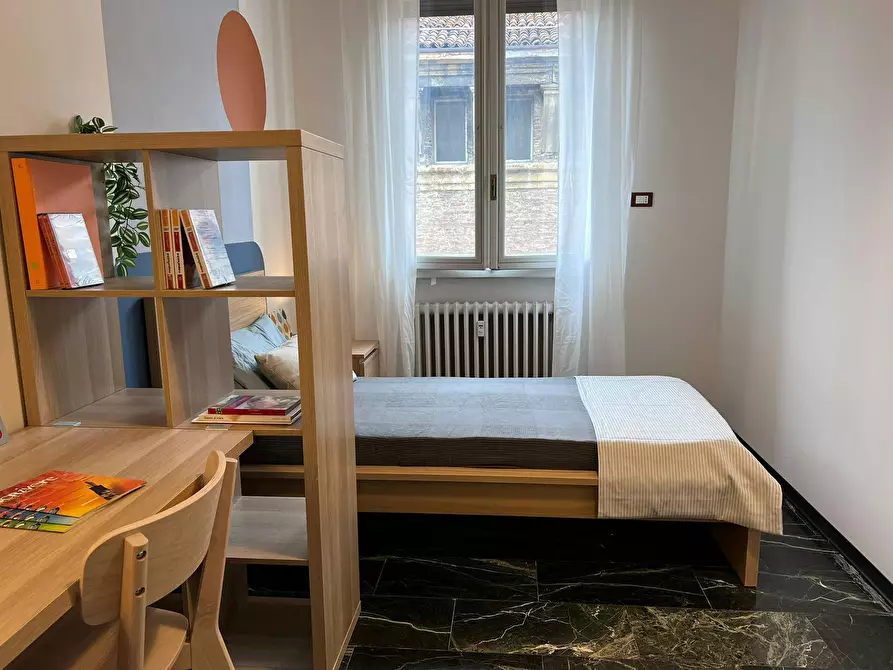 Immagine 5 di Camera in affitto  in Via Santa Maria Maggiore a Bologna