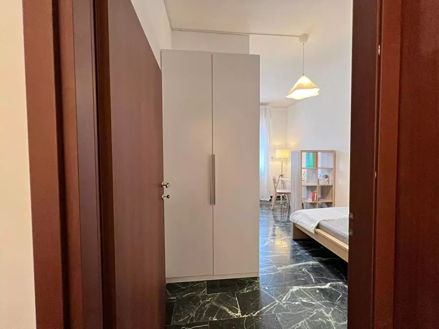 Immagine 9 di Camera in affitto  in Via Santa Maria Maggiore a Bologna