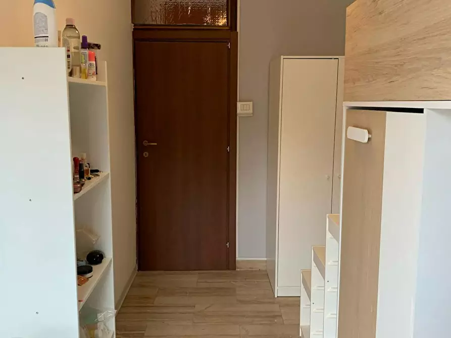 Immagine 6 di Camera in affitto  in Via della Torretta a Bologna