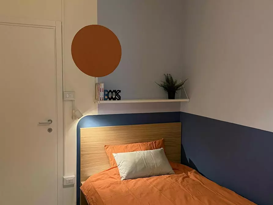 Immagine 1 di Camera in affitto  in Via Francesco Todaro a Bologna