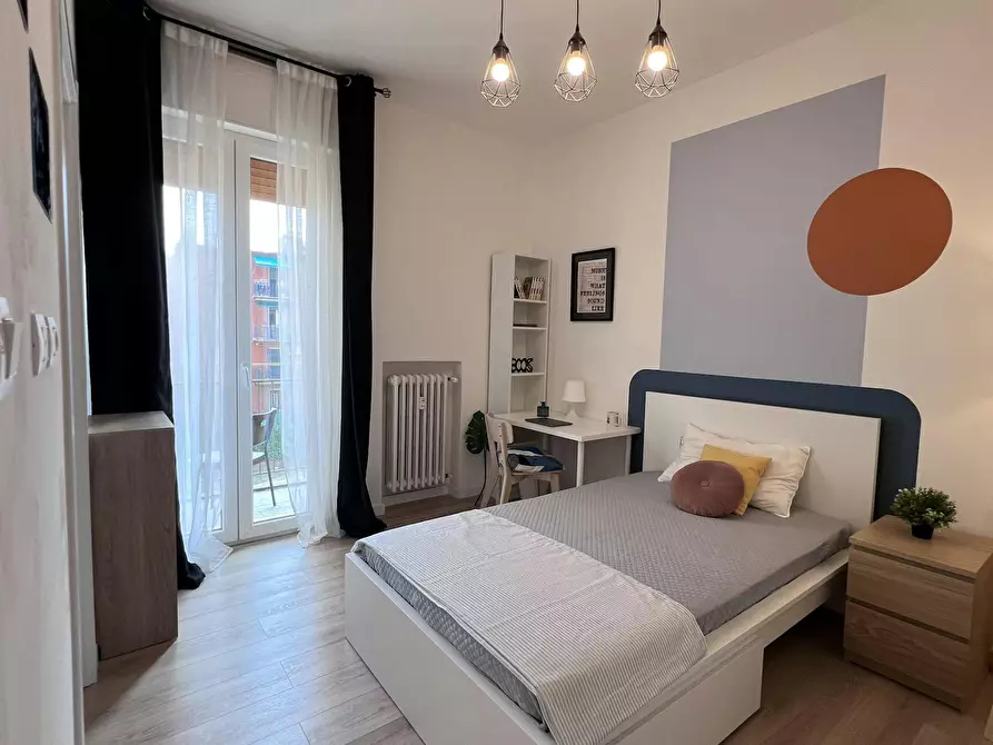 Immagine 1 di Camera in affitto  in Via Leandro Alberti a Bologna