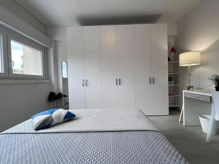 Immagine 3 di Camera in affitto  in Via Genova a Bologna