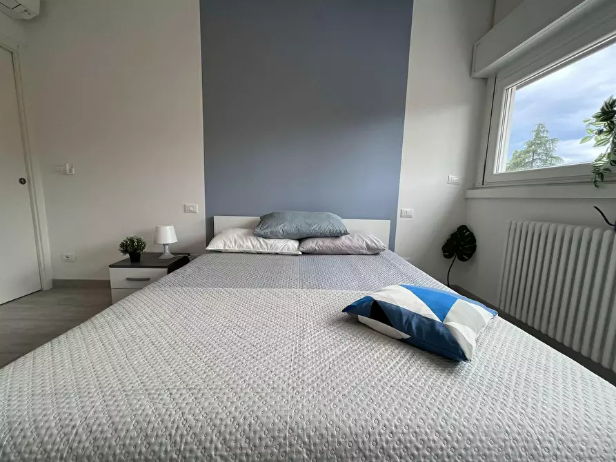 Immagine 8 di Camera in affitto  in Via Genova a Bologna