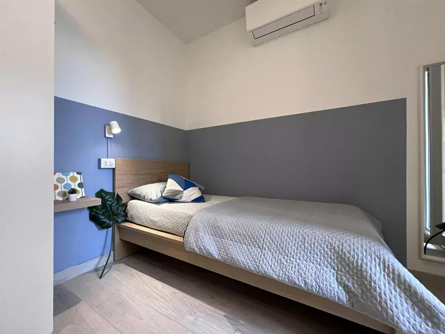 Immagine 4 di Camera in affitto  in Via Genova a Bologna