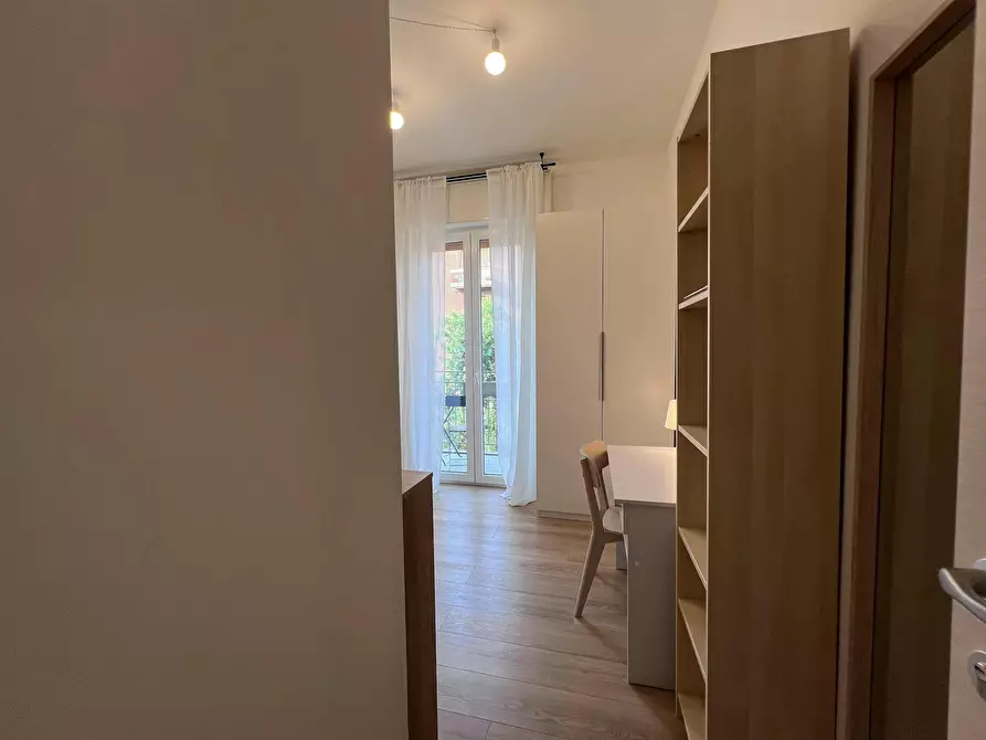 Immagine 3 di Camera in affitto  in Via Leandro Alberti a Bologna