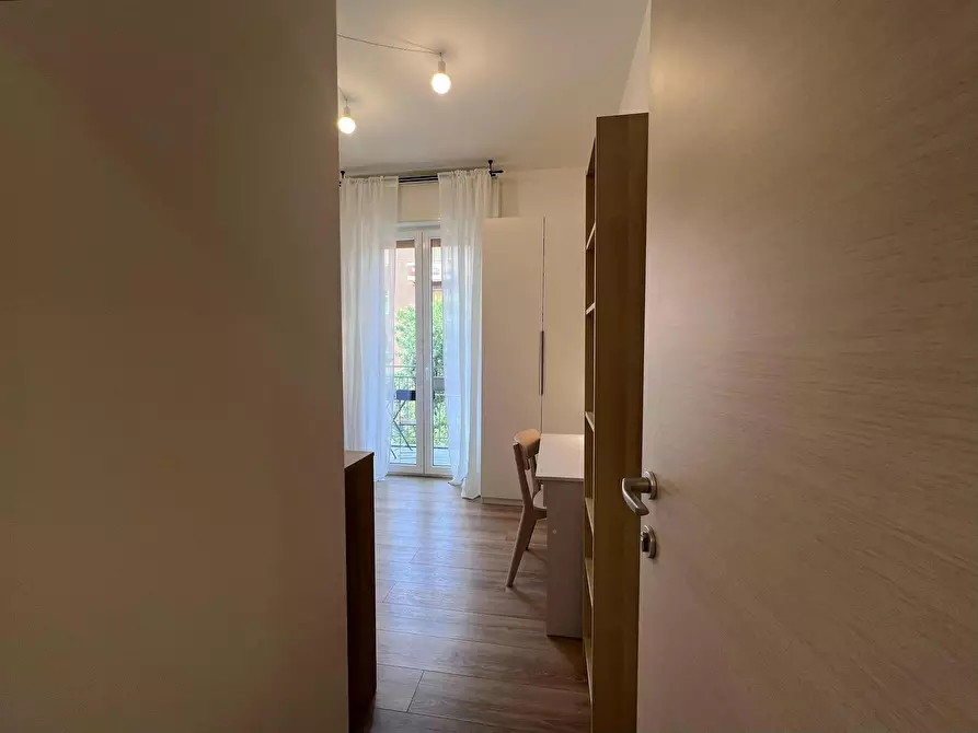 Immagine 9 di Camera in affitto  in Via Leandro Alberti a Bologna