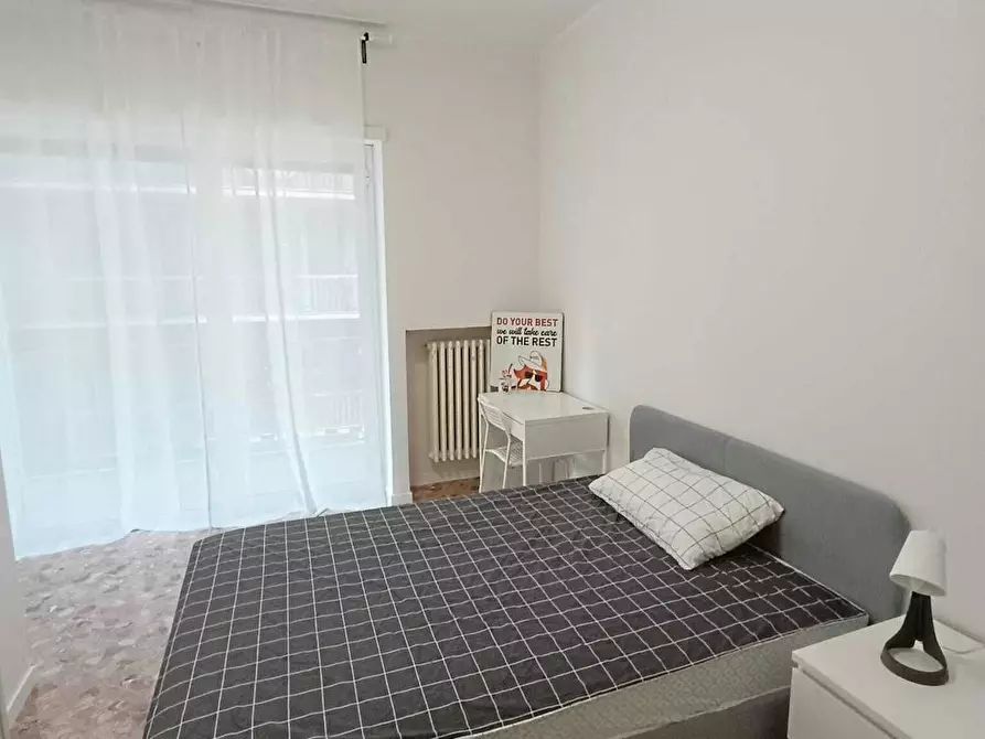 Immagine 3 di Camera in affitto  in Via Gian Giuseppe Carulli a Bari