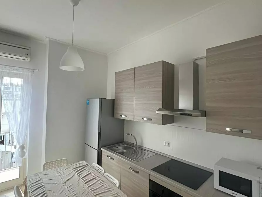 Immagine 3 di Camera in affitto  in Via Giuseppe Davanzati Forges a Bari