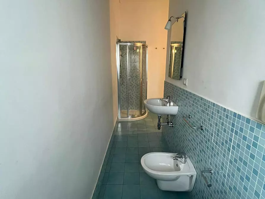 Immagine 4 di Camera in affitto  in Via Giuseppe Davanzati Forges a Bari