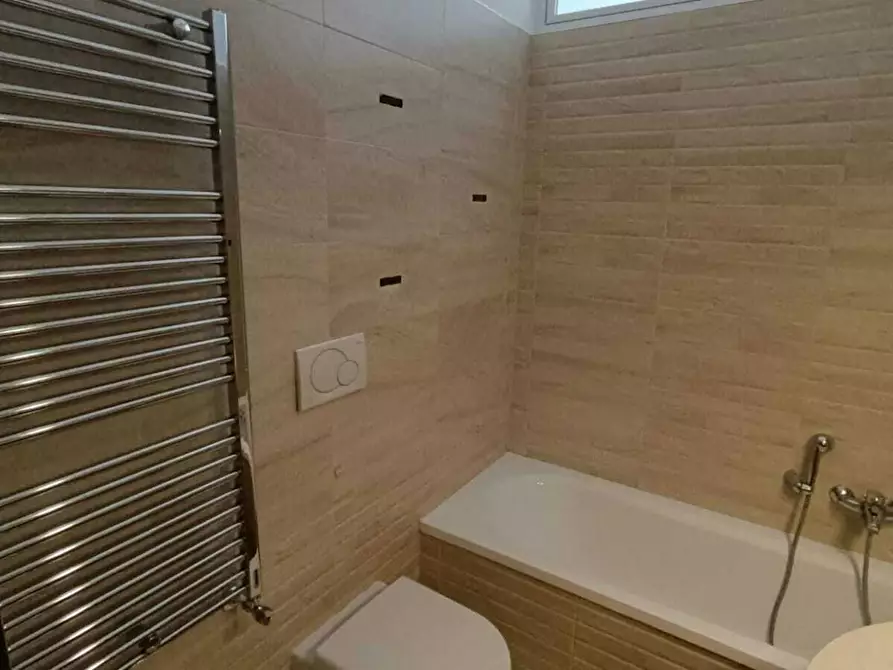 Immagine 7 di Camera in affitto  in Via Sergio Pansini a Bari