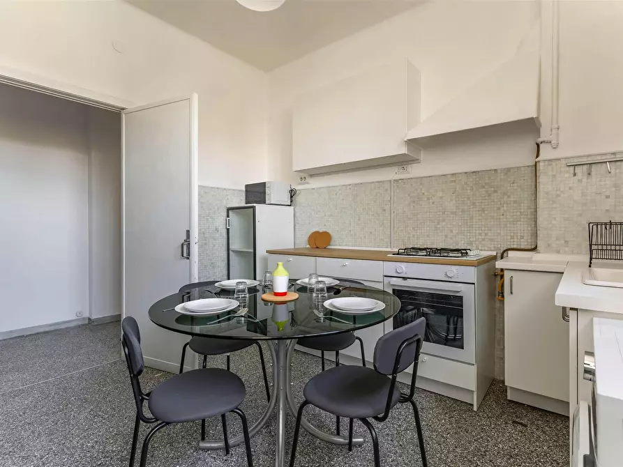 Immagine 6 di Camera in affitto  in Corso Alcide de Gasperi a Bari