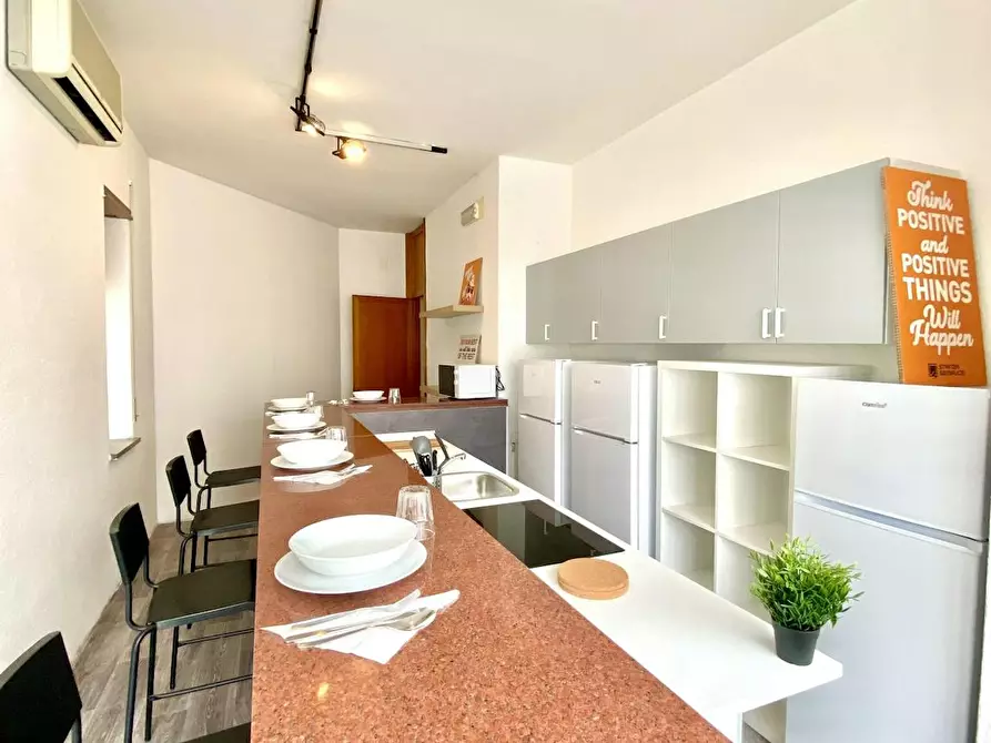 Immagine 5 di Camera in affitto  in Via Prospero Petroni a Bari