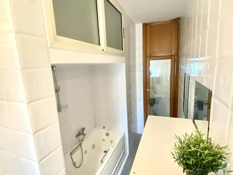 Immagine 8 di Camera in affitto  in Via Prospero Petroni a Bari