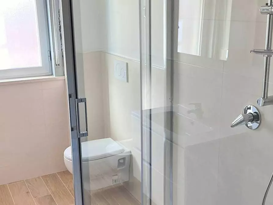 Immagine 6 di Camera in affitto  in Via Sigismondo Castromediano a Bari