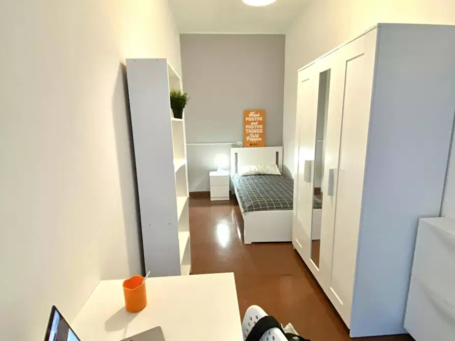 Immagine 1 di Camera in affitto  in Via Prospero Petroni a Bari