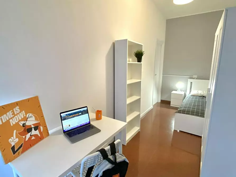 Immagine 3 di Camera in affitto  in Via Prospero Petroni a Bari