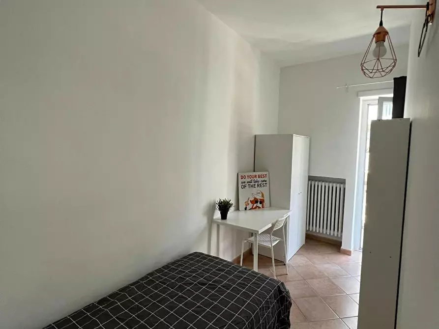 Immagine 1 di Camera in affitto  in Via Gian Giuseppe Carulli a Bari