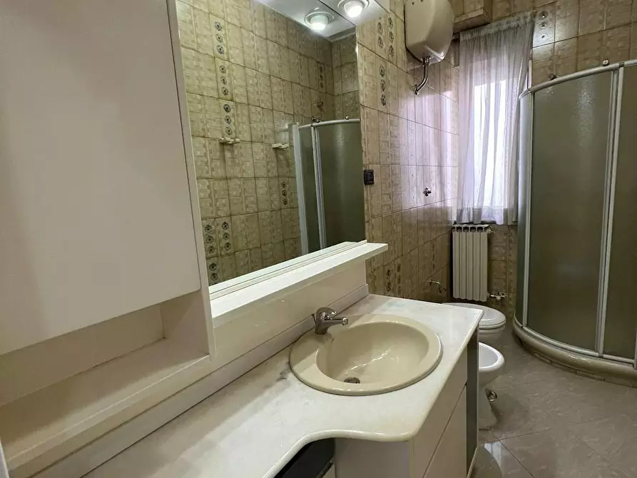 Immagine 4 di Camera in affitto  in Via Brennero a Bari