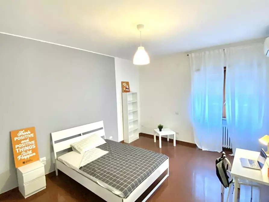 Immagine 2 di Camera in affitto  in Via Prospero Petroni a Bari