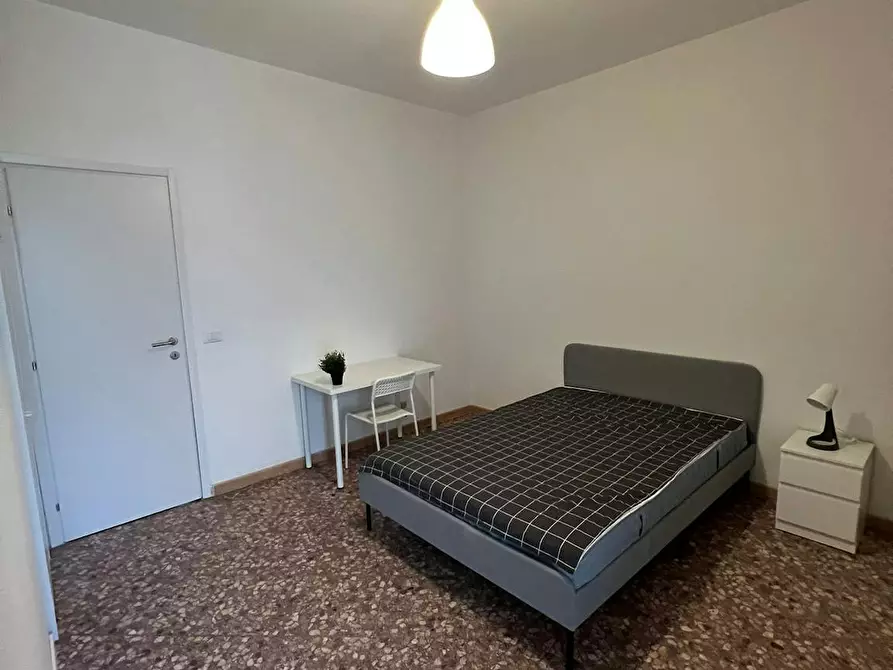 Immagine 2 di Camera in affitto  in Via Gian Giuseppe Carulli a Bari