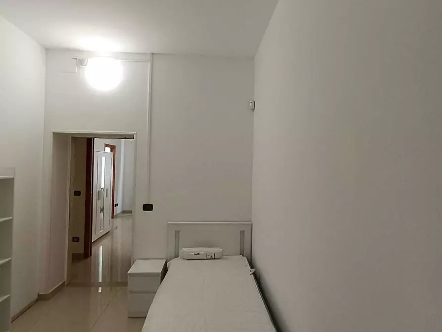 Immagine 4 di Camera in affitto  in Via Sergio Pansini a Bari