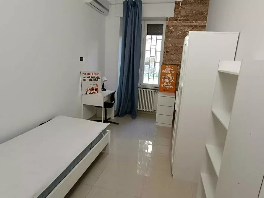 Immagine 3 di Camera in affitto  in Via Sergio Pansini a Bari