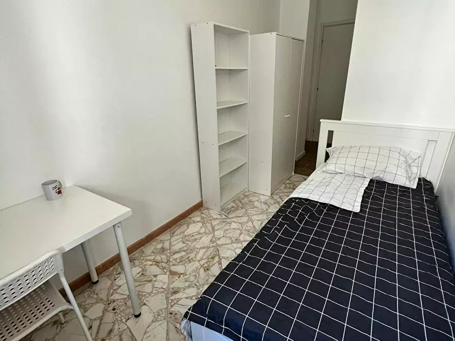 Immagine 1 di Camera in affitto  in Via Gian Giuseppe Carulli a Bari