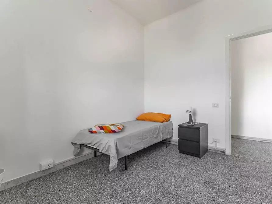 Immagine 3 di Camera in affitto  in Corso Alcide de Gasperi a Bari