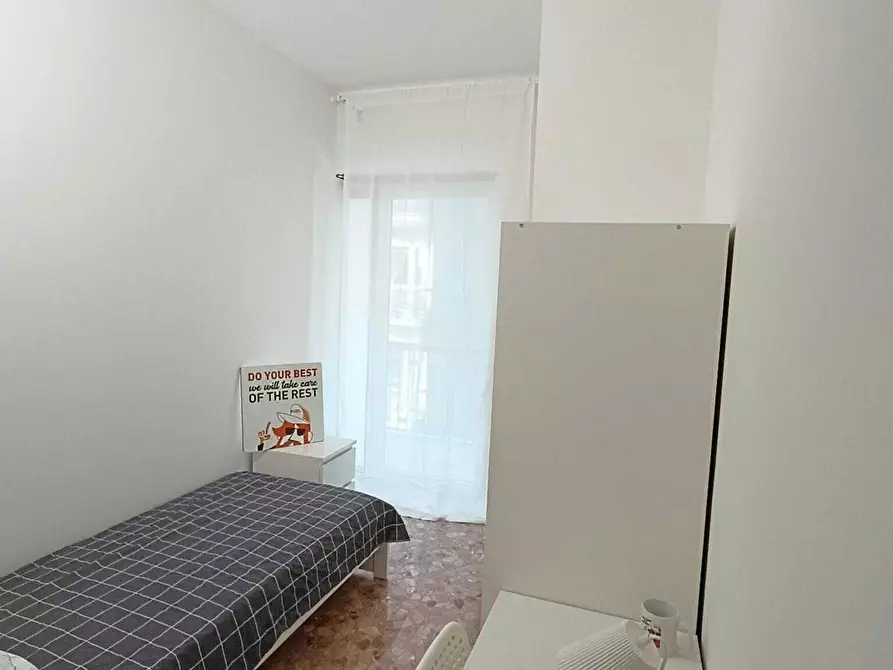Immagine 2 di Camera in affitto  in Via Gian Giuseppe Carulli a Bari
