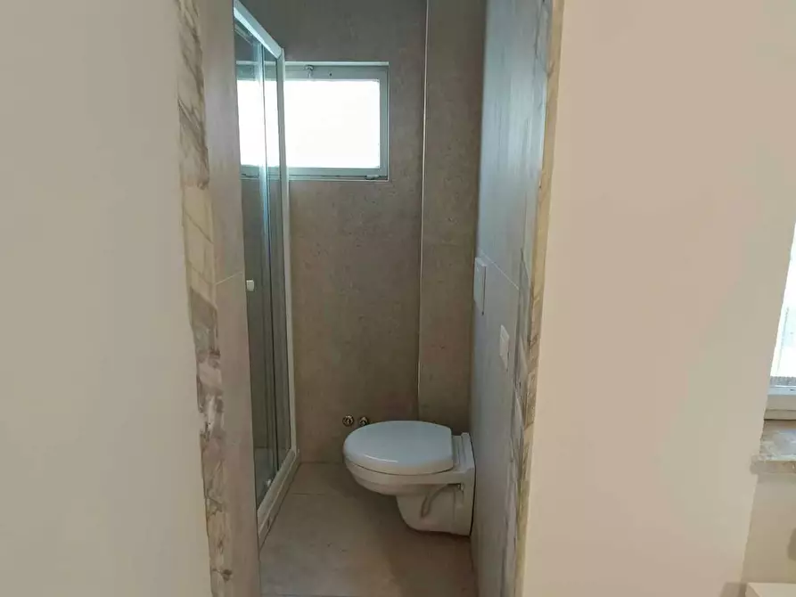 Immagine 4 di Camera in affitto  in Piazza G. Garibaldi a Bari