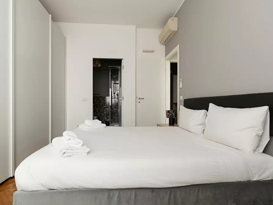 Immagine 5 di Appartamento in affitto  in Via Monviso a Milano