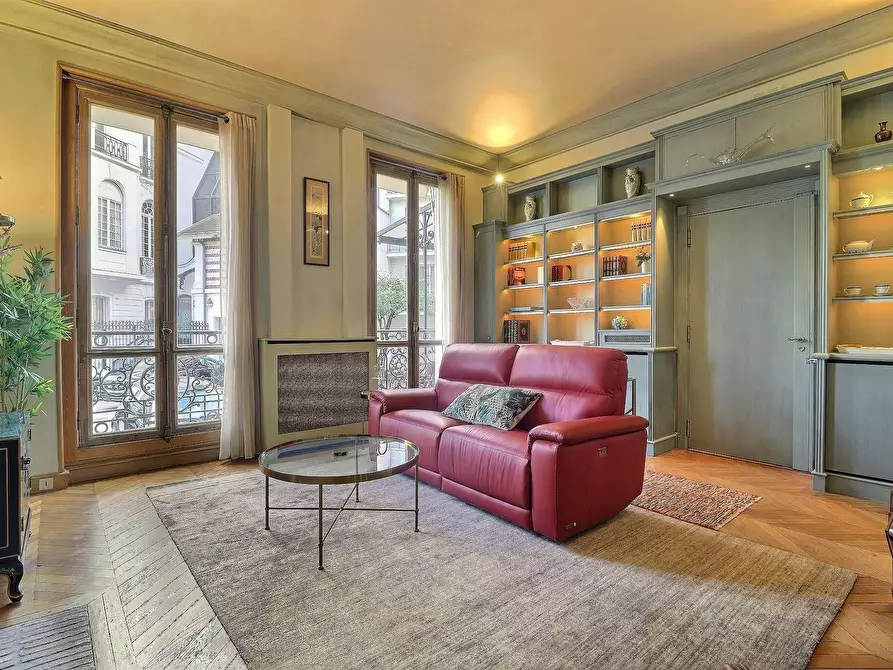 Immagine 1 di Appartamento in affitto  in Square de l'Avenue Foch a Paris 16