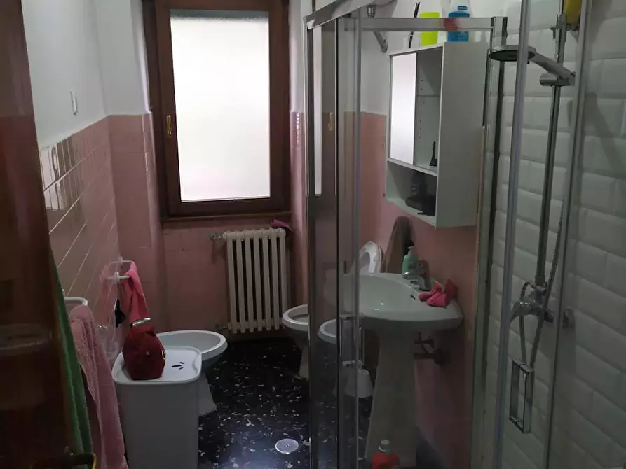 Immagine 4 di Appartamento in affitto  in Via Tor de' Schiavi a Roma