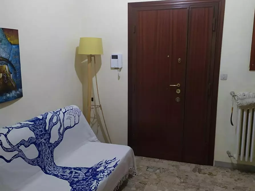 Immagine 2 di Appartamento in affitto  in Via Tor de' Schiavi a Roma