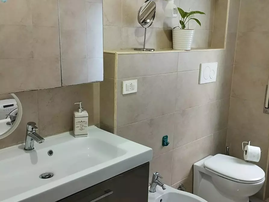 Immagine 4 di Appartamento in affitto  in Via Enrico Accinni a Roma