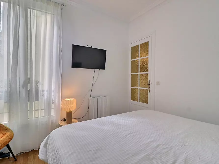 Immagine 6 di Appartamento in affitto  in Avenue Parmentier a Paris