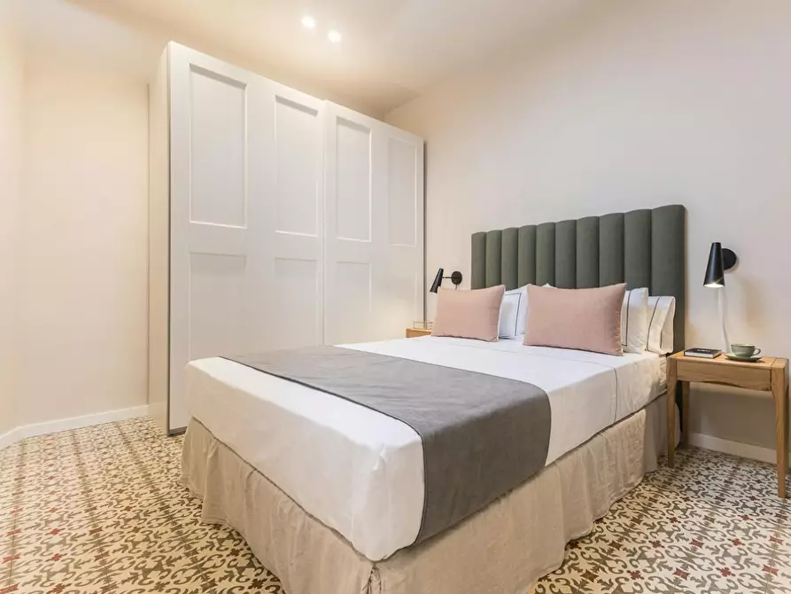 Immagine 6 di Appartamento in affitto  in Avinguda de Gaudí a Barcelona